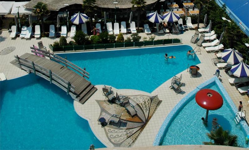 Vela Hotel Restaurant Голем Экстерьер фото