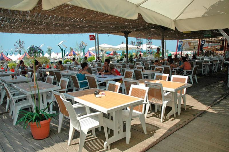 Vela Hotel Restaurant Голем Экстерьер фото